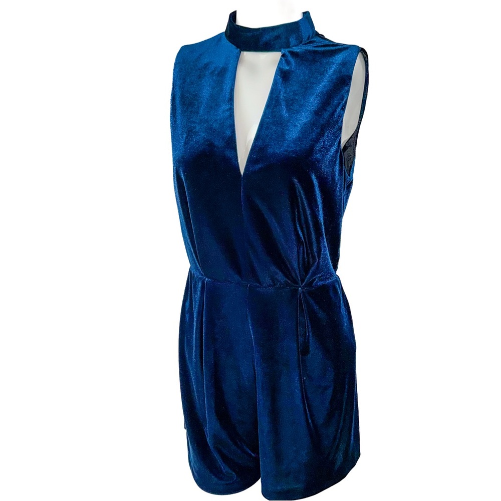 💙 Stunning Topshop Velvet Lace-Back Romper • Women’s Medium • Deep Blue/Navy